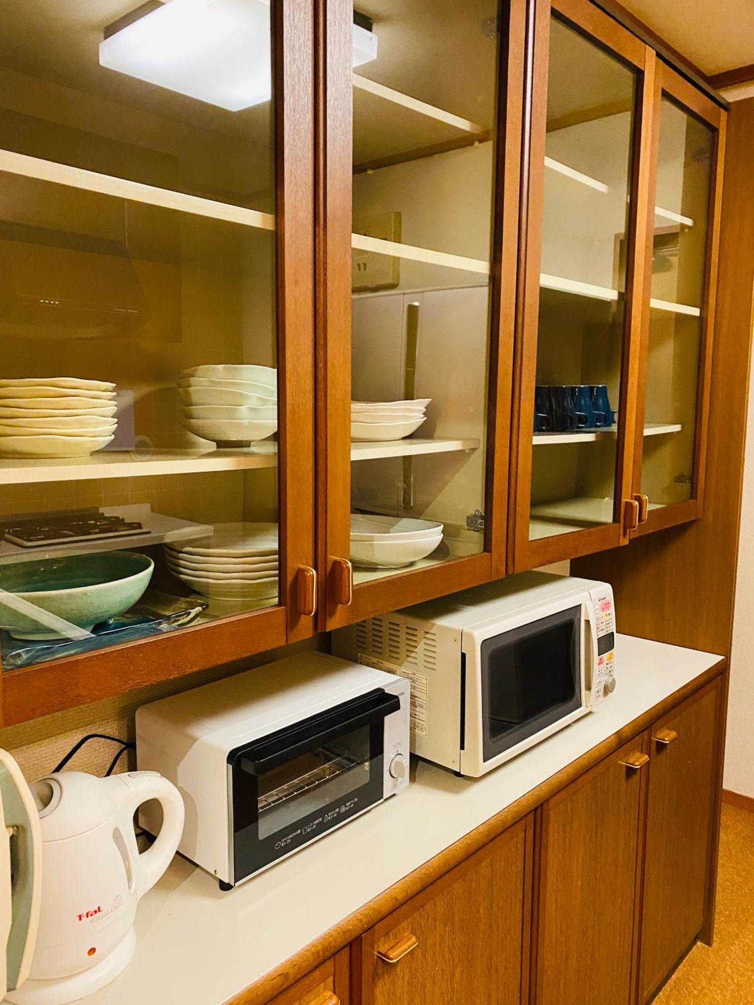 Holiday home ガラスの森美術館の近く 仙石原広々とした別荘 Bbq の楽しみ 自然に囲まれた贅沢なリトリート *